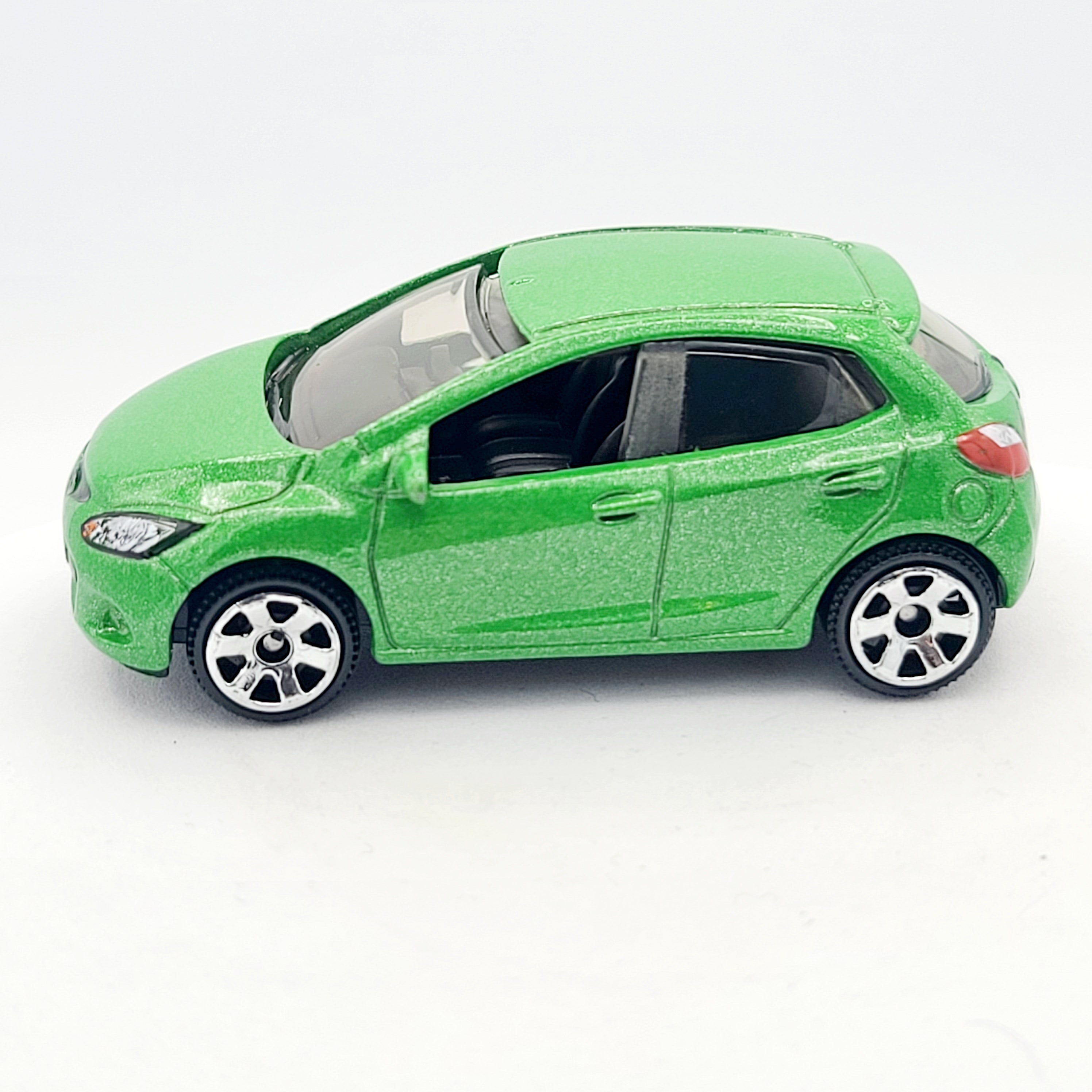 Matchbox Mazda 2 (2007 MBX Basic - Metro Rides)